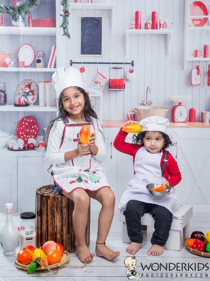 A sibling chef session. It's always fun to get older siblings involved in themed shoots, creating a shared memory and capturing their dynamic together.