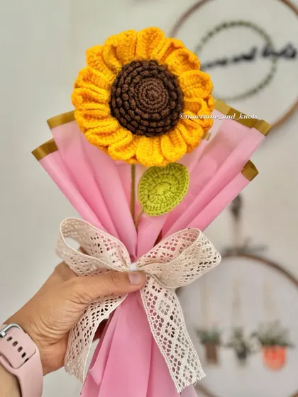 The details on this crochet sunflower are what make it so special, from the textured center to the perfectly shaped petals.
