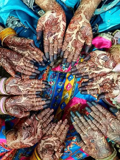 There's no such thing as too much mehndi! This is what a real mehndi party looks like, with everyone showing off their beautiful henna. I love being part of these happy moments and making sure every guest feels included.