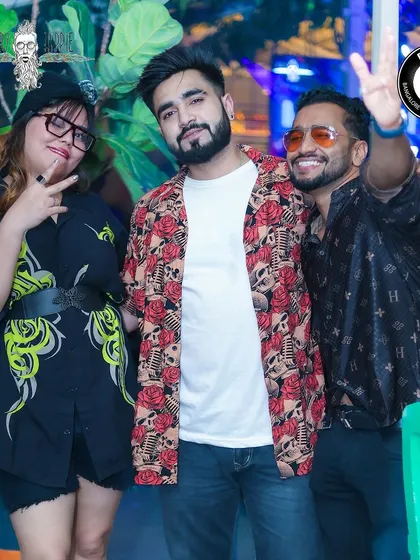 Good times with friends at Hungry Hippie. The energy was amazing all night.