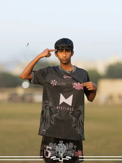 U17 Lion, thinking about his next move.