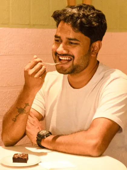 All smiles at The Brownie Circles. Our cafe is the perfect destination for your next date or a sweet catch-up with friends.