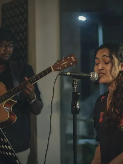 A beautiful duet performance, capturing the synergy between the vocalist and her accompanist. These are the intimate musical conversations we love to host.