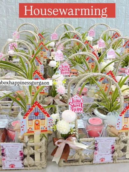 A duplicate of image 52, showing the large batch of housewarming favors ready for delivery.