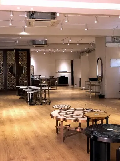 The spacious layout of my new showroom allows for a comfortable and inspiring browsing experience, with various setups for kitchens, wardrobes, and doors.