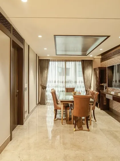 Where beige meets walnut, and every curve adds a touch of quiet sophistication. This classic western dining setting is reimagined with elegance in every detail, from the furniture to the lighting.
