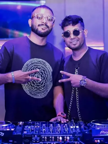 When you get that perfect sync in your set with another DJ. It's a feeling of brotherhood and creating something special together.