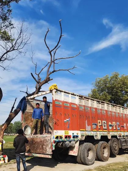 Our delivery truck, a symbol of our Pan-India supply network, ready to bring greenery to your project.
