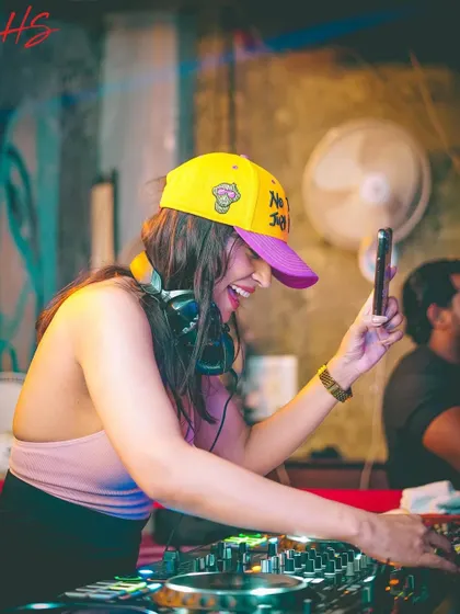 A candid moment of me taking a picture of the crowd. Sometimes the vibe is so good, I have to capture it myself.