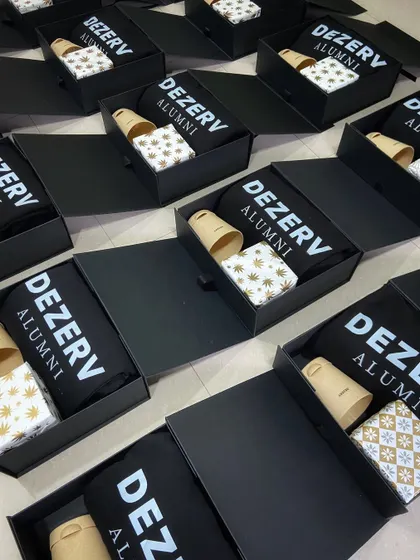 A farewell gift that leaves a lasting positive memory. For Dezerv Alumni, we created a unique bundle with a branded hoodie and a grow-your-own-plant kit, symbolizing new beginnings.