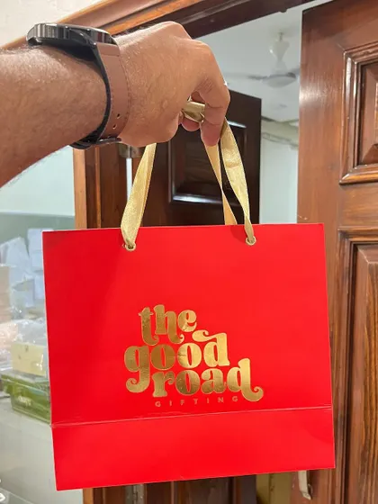 Our very own custom shopping bags. We were so obsessed when these arrived.