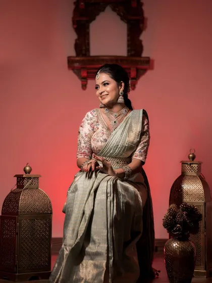 This series of images and video shows the versatility of one of my popular AD rental sets. The layered necklace, matching earrings, maang tikka, and vaddanam create a complete, glamorous look that catches the light from every angle.