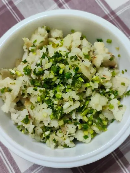 A bowl of the fresh garlic and herb mixture used in my nutritious Lehsun ki Roti.