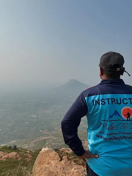 An instructor from our team surveys the landscape. Our leaders' expertise ensures that your team is always on the safest and most scenic route.