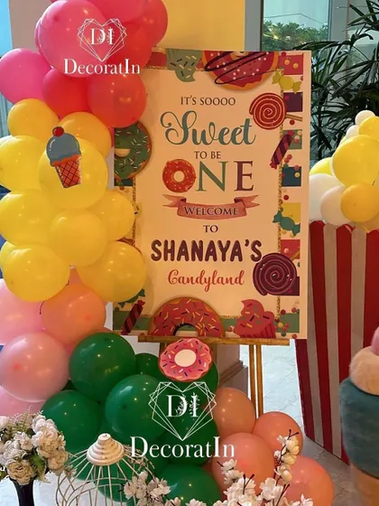 "It's sooooo sweet to be ONE!" A personalized welcome sign at the entrance to Shanaya's Candyland.