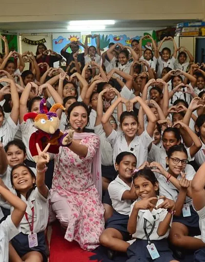 More moments from my travels to schools across the country, each one a unique and joyful experience. From interactive workshops to large assembly performances, I tailor each session to the school's needs.