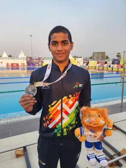 Sampath Gotteti with his gold from the 1500m Freestyle.