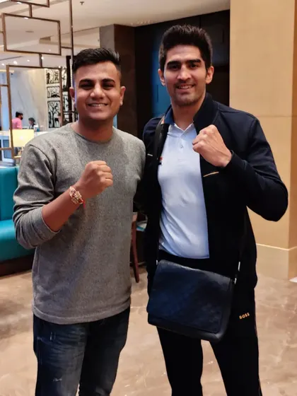 It's always a pleasure to meet the man who inspired so many in India to take up boxing, Vijender Singh. I first saw him train in my hometown before his Olympic medal win, and he has been an inspiration ever since.