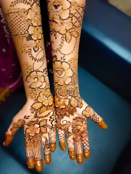This beautiful, full floral design was for a client's Aqeeqha ceremony. It's always a blessing to be a part of such important family milestones.