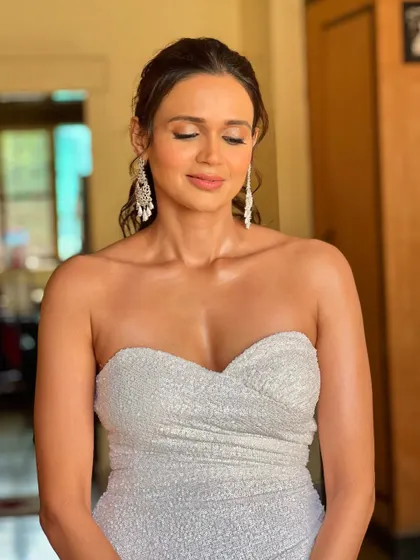 A close-up showing the soft hues and glowing finish of this brunch party makeup. It's the perfect example of my "less is more" philosophy.