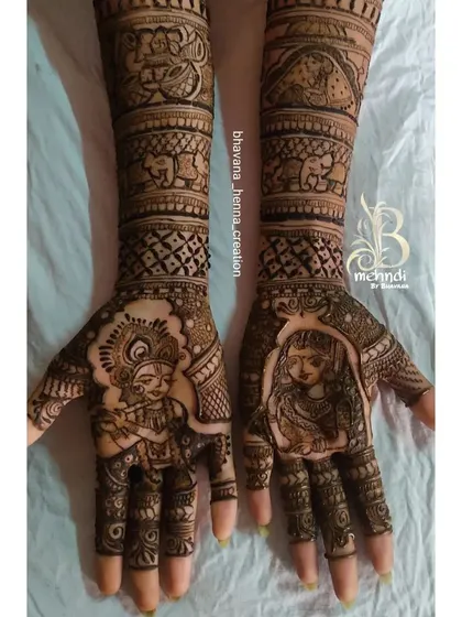 A duplicate image showing the detailed Radha-Krishna bridal henna. The clarity of the portraits and the fine line work in the patterns are clearly visible.