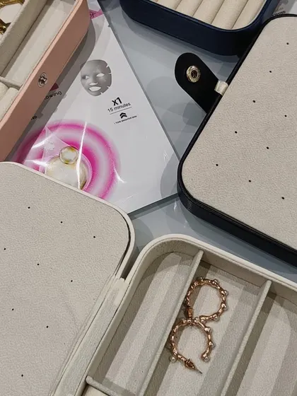 A closer look at the travel-friendly jewelry boxes, perfect for a sister who loves to stay organized. A practical and stylish addition to any Rakhi hamper.