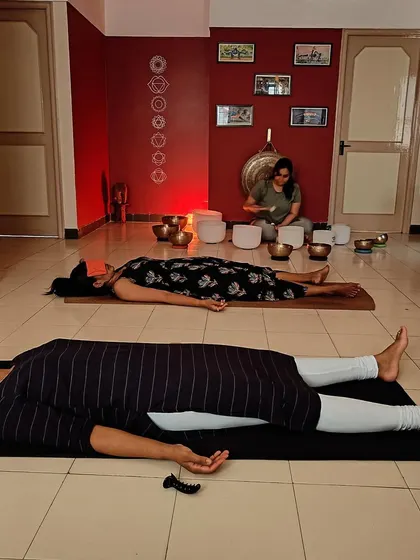 A special Full Moon sound meditation session. During this phase, the heightened energy can enhance our receptivity to the healing vibrations of the singing bowls, fostering a deeper sense of connection and inner peace.