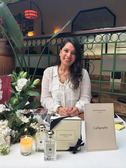 It was a dream to work with Jo Malone London, engraving their iconic products at an exclusive event in Bangalore. This is my setup, surrounded by beautiful florals and fragrances, ready to add a personal touch for each guest. These are the moments that make my work so special.