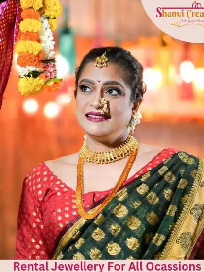 A client looking radiant in a traditional Maharashtrian choker and long necklace. This jewellery is available for rent for all your special occasions.