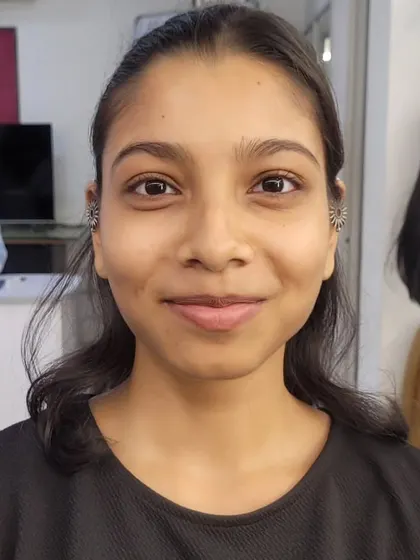 Before: A last-minute model, ready for a quick and beautiful transformation.