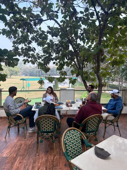 A team huddle over breakfast with a view. It’s the perfect way to kick off a corporate offsite or a day of team building activities at Hamoni.