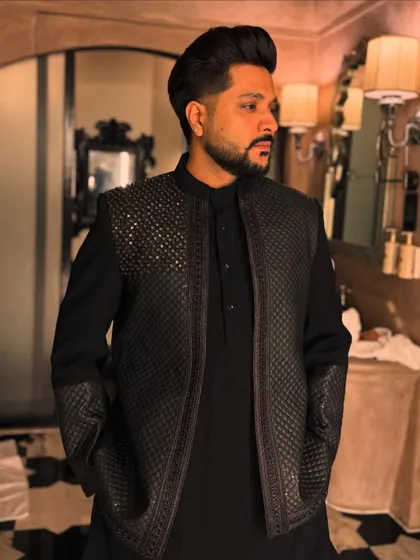 A side profile showing the complete look. Style and music go hand in hand.