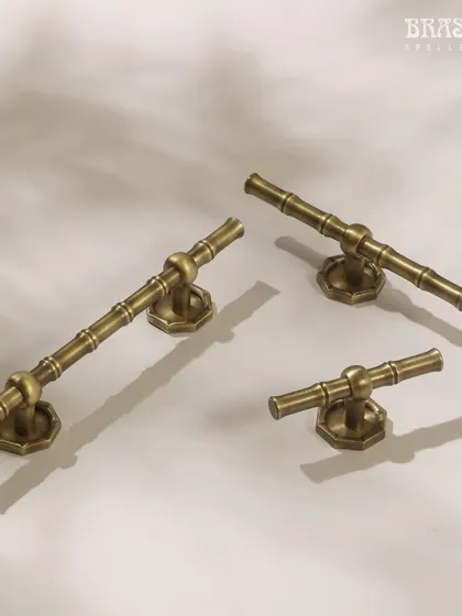The Bamboo T-knob with a backplate. The addition of the octagonal backplate provides a more substantial and traditional look, grounding the organic design of the handle.