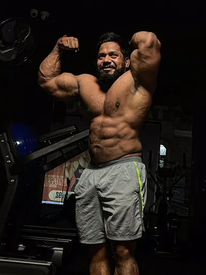 Be addicted to your passions. A front double bicep pose.