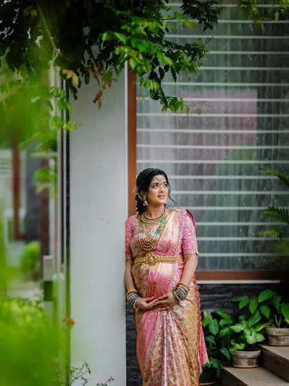 Another beautiful portrait from this maternity shoot, capturing the peaceful anticipation of motherhood.