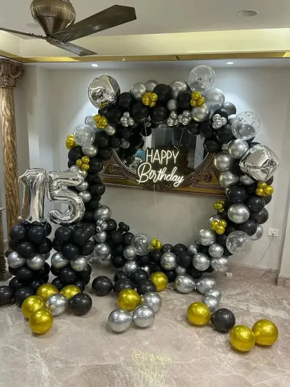 Another view of the 15th birthday decor.