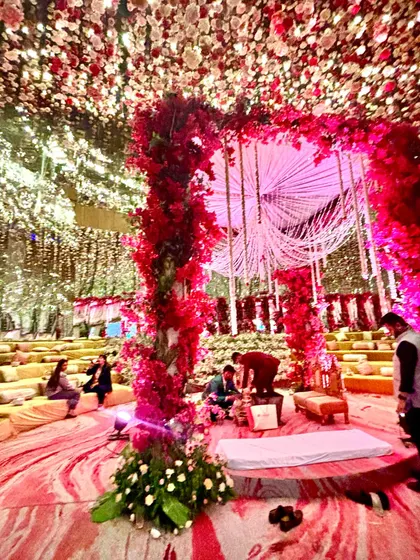 The stunning decor at a recent wedding show. We perform in the most beautiful settings, adding our music to the grandeur of the event.