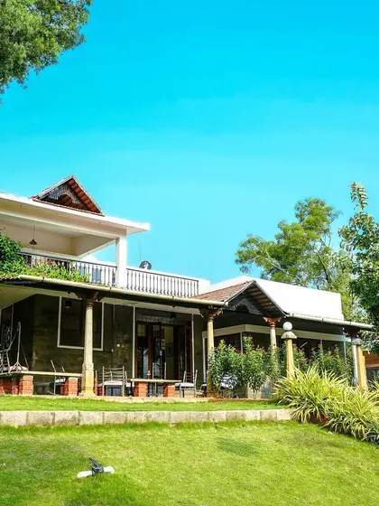 A beautiful day at the resort, with a clear blue sky over our main villa.