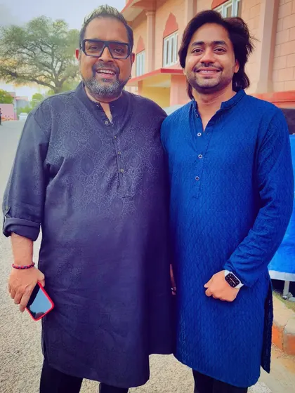 A pre-gig photo with the legendary Shankar Mahadevan. Performing alongside such masters is a dream come true and a continuous learning experience.