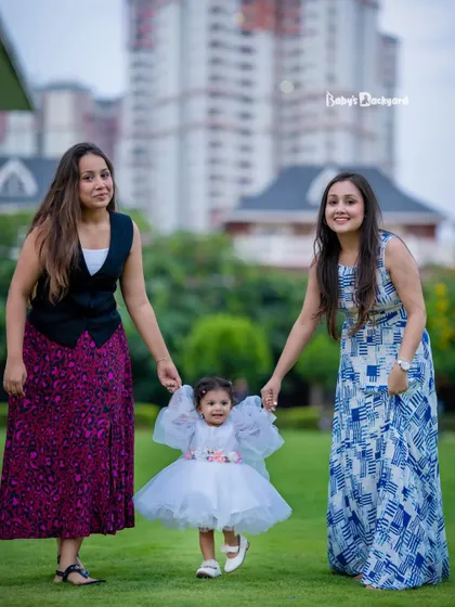 Surrounded by love and laughter. Capturing the whole family celebrating their little one.