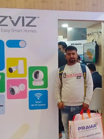 Another shot from the EZVIZ booth, which specializes in creating easy-to-use smart home devices. I focus on brands that offer both strong security and user-friendly operation.
