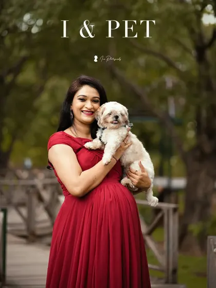 A duplicate of image 128. It's always fun when clients bring their pets to a photoshoot.