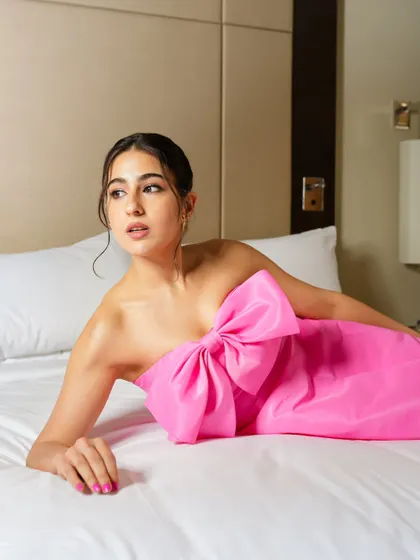 I styled Sara Ali Khan in this fun and flirty pink bow dress for a Veet event. It’s a youthful, playful look that’s perfect for a brand endorsement or a daytime party.
