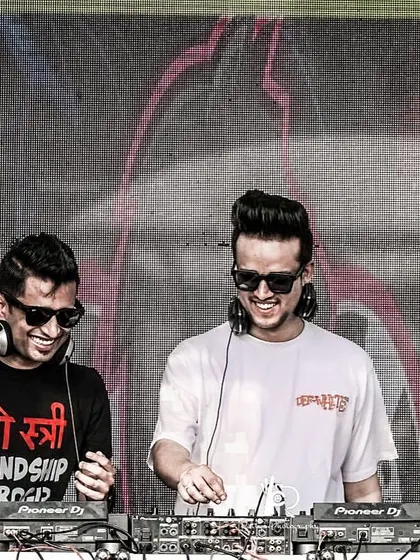 Another shot of the great chemistry between me and DJ Prafful. Our friendship translates into a seamless and fun performance on stage.