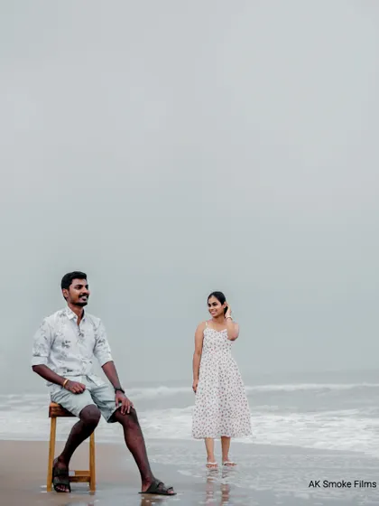A minimalist composition from the Pondicherry beach shoot, using the vastness of the sea and sky to create a sense of peace.