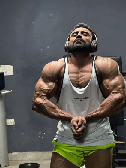2:30 AM workout. The pump is real. When you are dedicated, time doesn't matter.