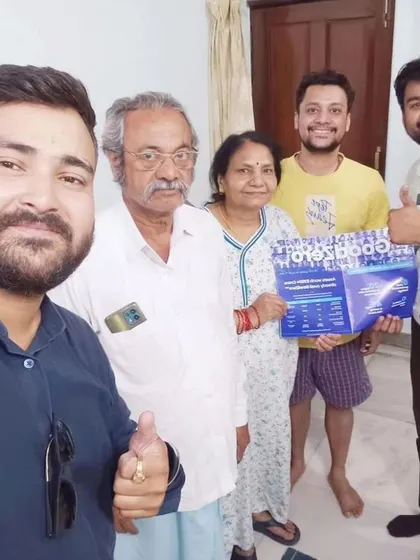 A multi-generational family celebrates their switch to solar with our team.