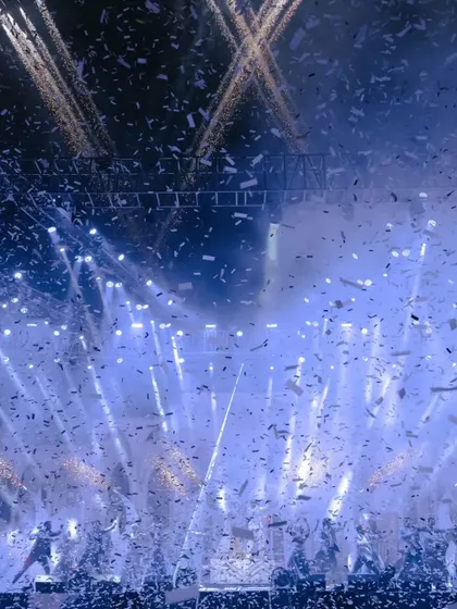 A shower of confetti rains down on the dance floor. This explosive moment of celebration is a fantastic way to end a performance or the night itself, leaving everyone with a lasting memory.