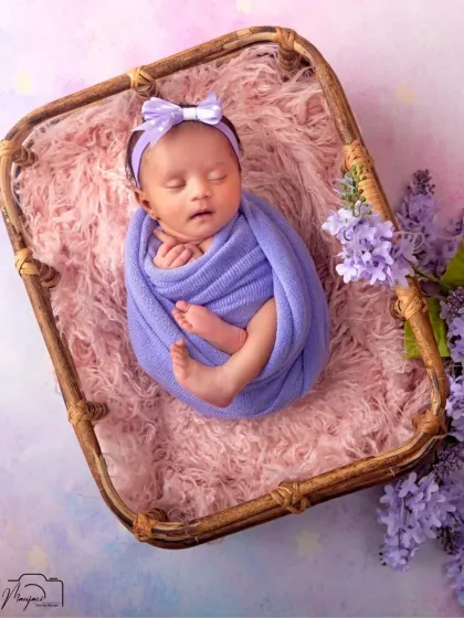 Welcome to the world, little one. My newborn sessions are designed to be safe and cozy, using soft swaddles and gentle props to capture the sleepy, peaceful innocence of your baby's first days.