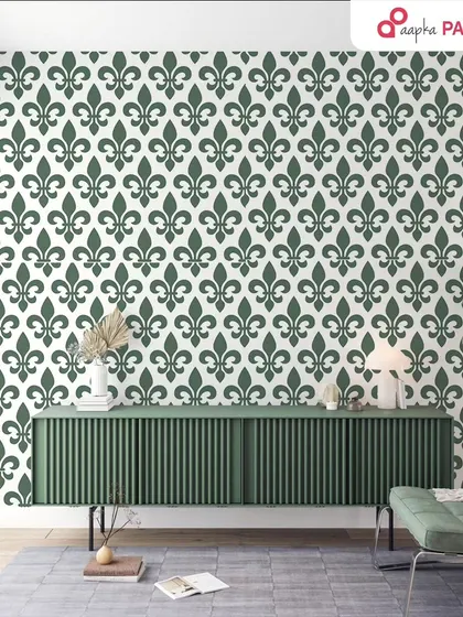 A classic Fleur-de-Lis pattern in dark green creates a bold and regal accent wall, adding a touch of timeless European elegance to the space.